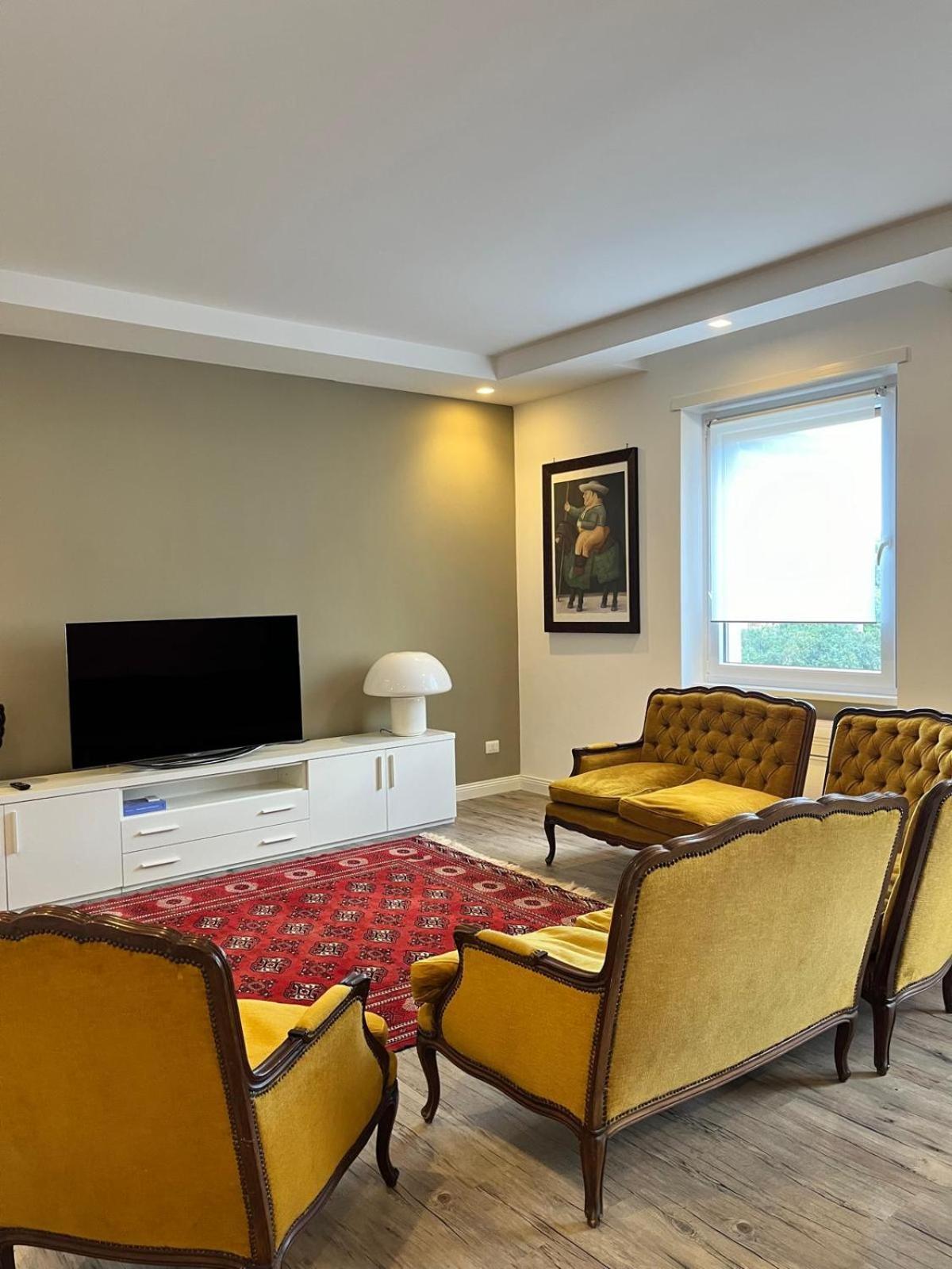 Apartment On The Square Roma Ngoại thất bức ảnh